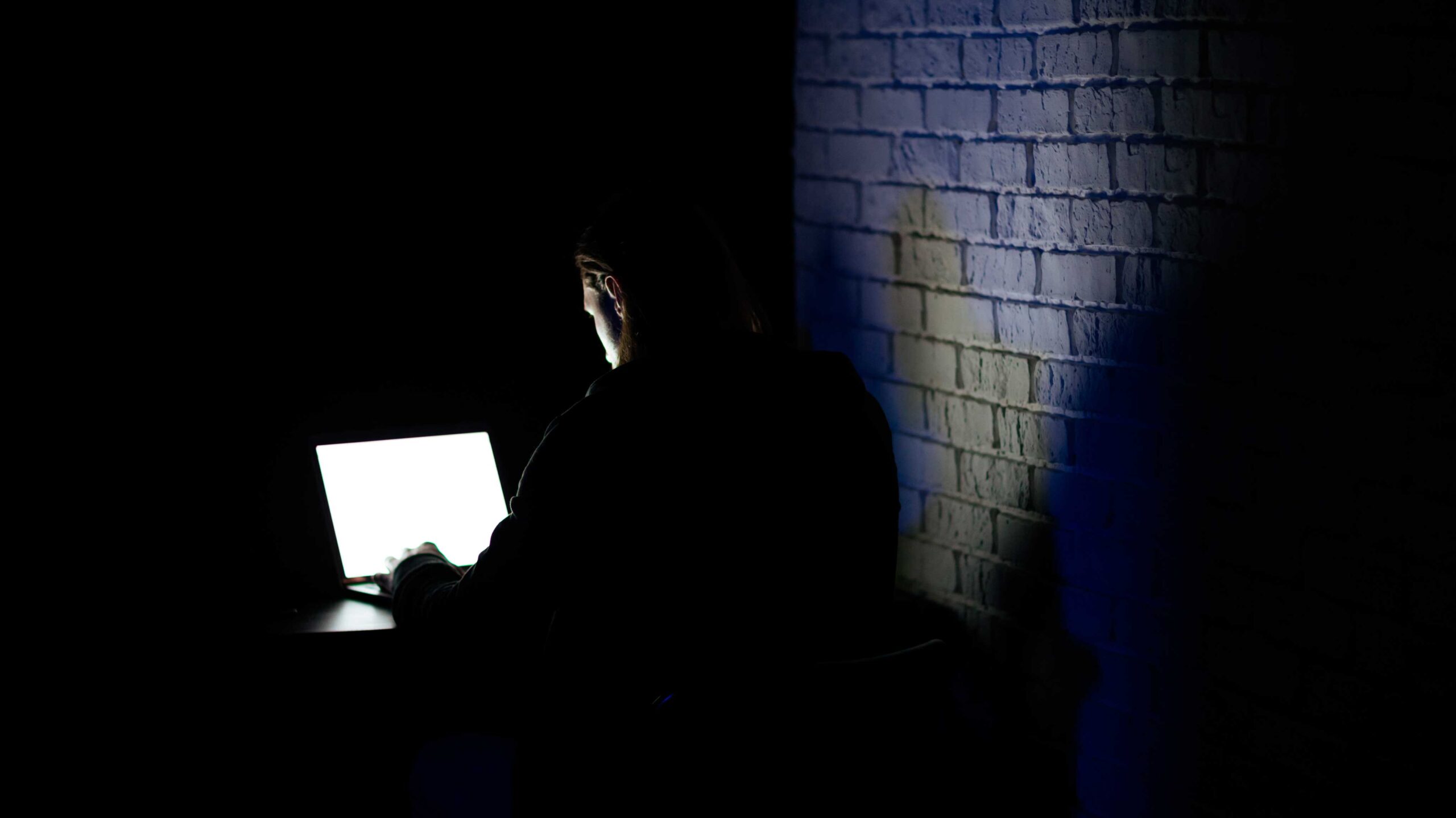 Como o NDR pode ajudar no combate a ataques de engenharia social?